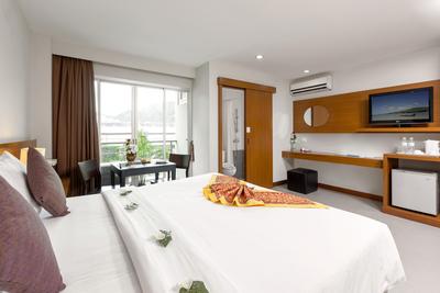 Patong Bay Residence 