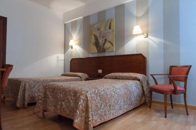 Unzaga Plaza Hotel