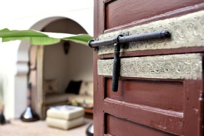 Riad Les Ammonites