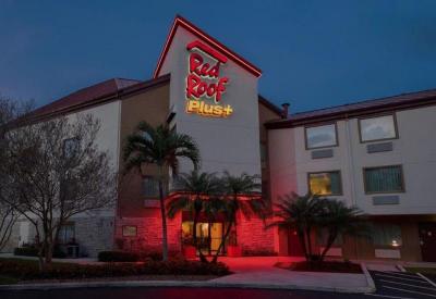 Red Roof PLUS+ West Palm Beach