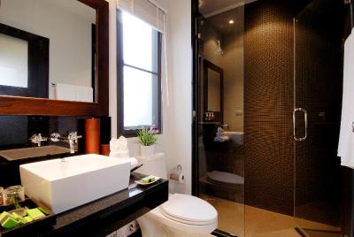 Two Villas Holiday Onyx Style Nai Harn Beach