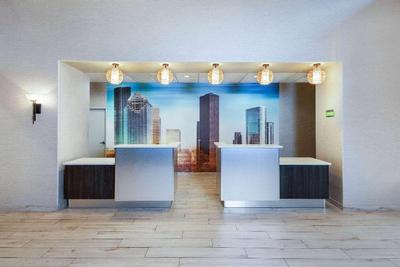 La Quinta Inn & Suites Energy Corner