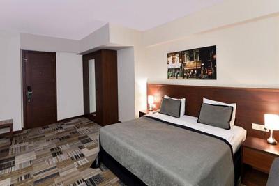 Tiara Hotel & Spa