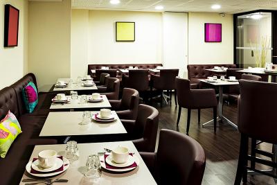 Le Pere Leon Hotel