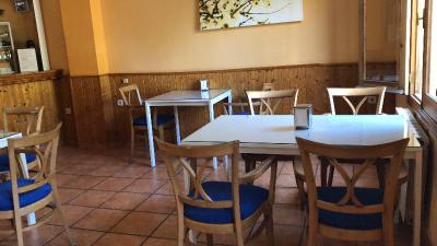 Moscatel Hostal
