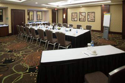 Embassy Suites by Hilton Fayetteville Fort Bragg