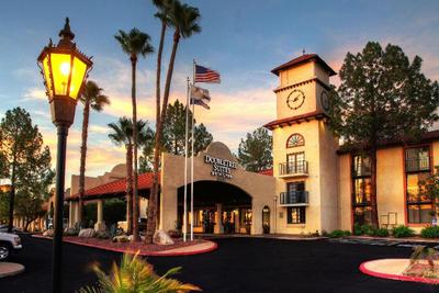 DoubleTree by Hilton Tucson Airport
