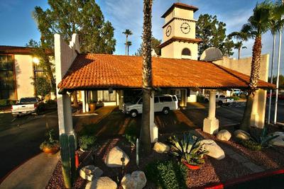 DoubleTree by Hilton Tucson Airport