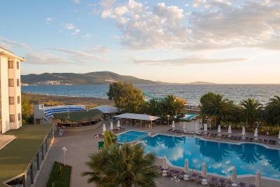 Le Monde Beach Resort & Spa
