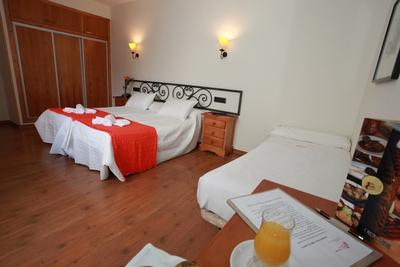La Bodega Hotel