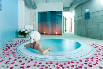 Sa Cabana Hotel and Spa