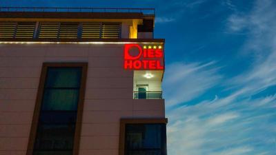 Dies Hotel