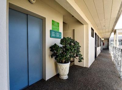 City Center Inn & Suites