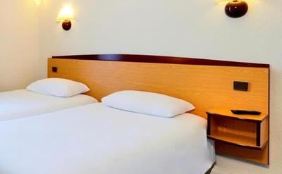 KYRIAD DIRECT LE BOURGET - Gonesse