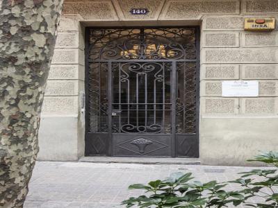 AinB Eixample-Miro Apartments