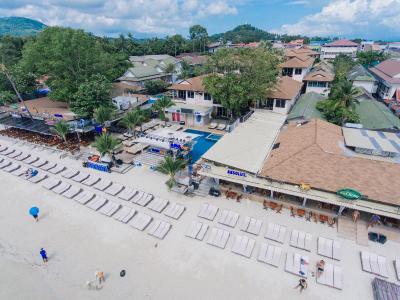 Ark Bar Beach Resort