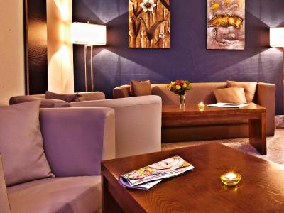 Hotel B99