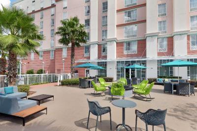 Hampton Inn & Suites Orlando Airport at Gateway
