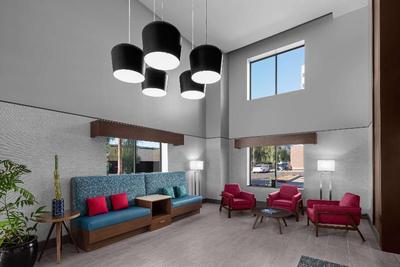 Hampton Inn Phoenix-Biltmore
