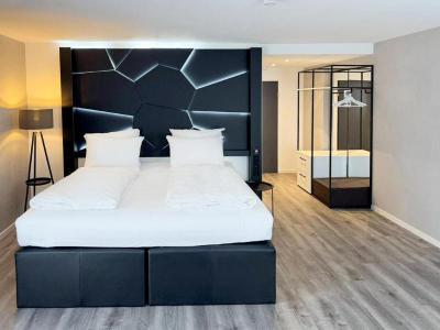 DORMERO Hotel Weingarten