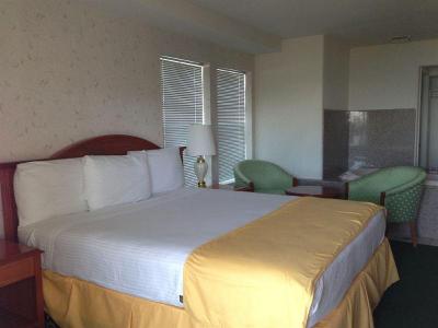 Pacifica Beach Hotel