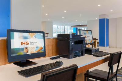 Holiday Inn Express & Suites Downtown Fort Worth
