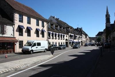Henry II Hotel