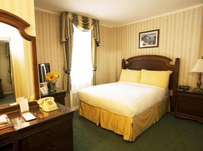 Hotel Stanford