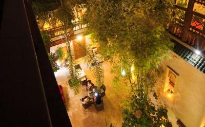 Riad Flam
