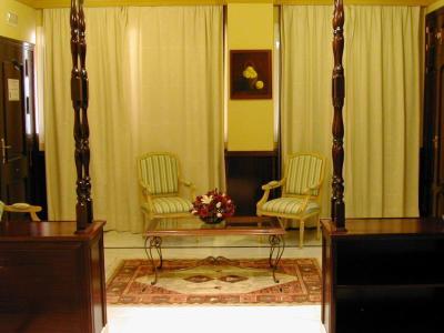 Las Acacias Hotel