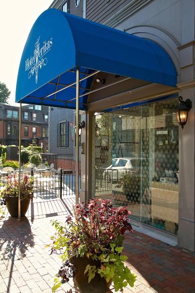 Hotel Veritas