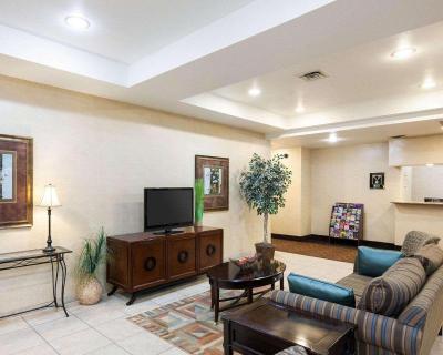 Comfort Inn & Suites Regional Medical Center