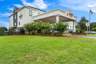 Comfort Suites near Camp Lejeune