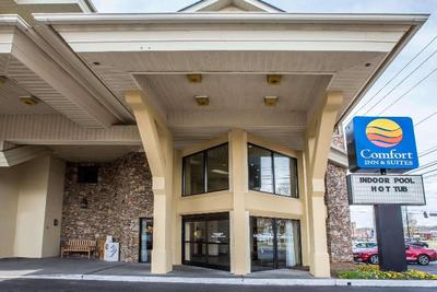Comfort Inn & Suites at Dollywood Lane