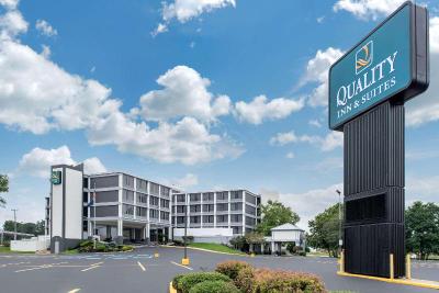 Quality Inn and Conference Center Richmond Area