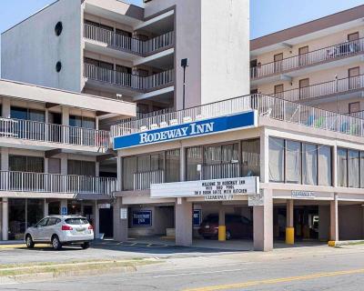 Red Roof PLUS & Suites Virginia Beach - Seaside