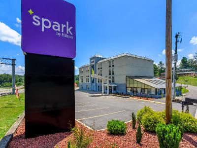 Spark by Hilton Wytheville East Main Street