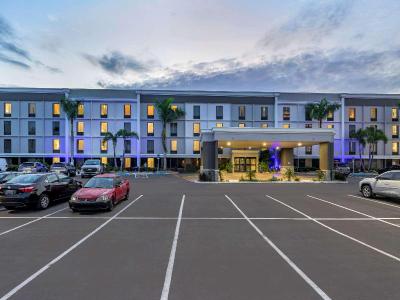 Comfort Inn & Suites Clearwater Pinellas Park