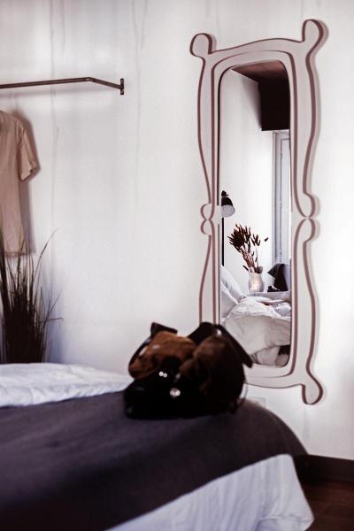 Room00 Ventura