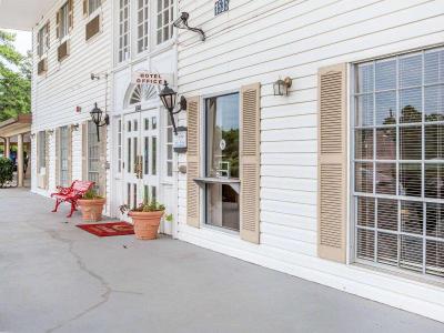 Econo Lodge Birmingham AL