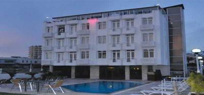 Lucky Monkey Hotel