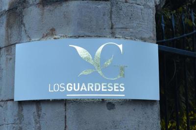 Los Guardeses