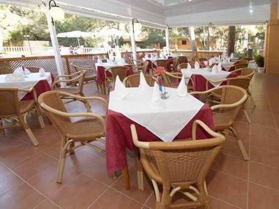 Apartamentos Ses Eufabietes