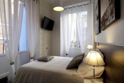 THC Latina Hostel