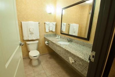 Comfort Suites Speedway