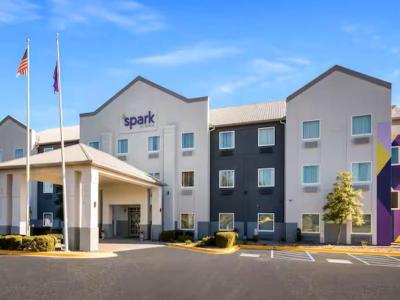 Quality Suites La Grange