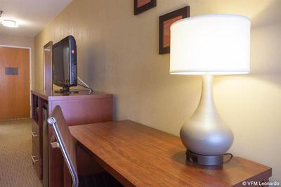 Quality Inn & Suites I-40 East