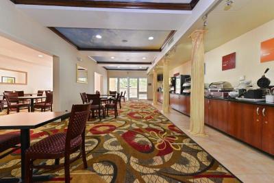 Comfort Suites Bakersfield