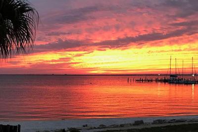 Quality Inn&Suites On The Bay Near Pensacola Beach