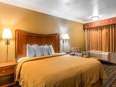 Quality Inn Lake Elsinore I-15